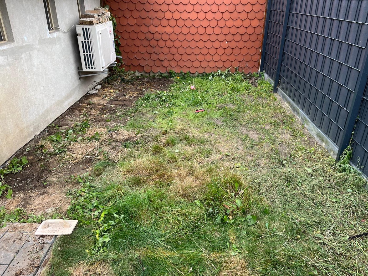 Innenhof vor den Pflasterarbeiten